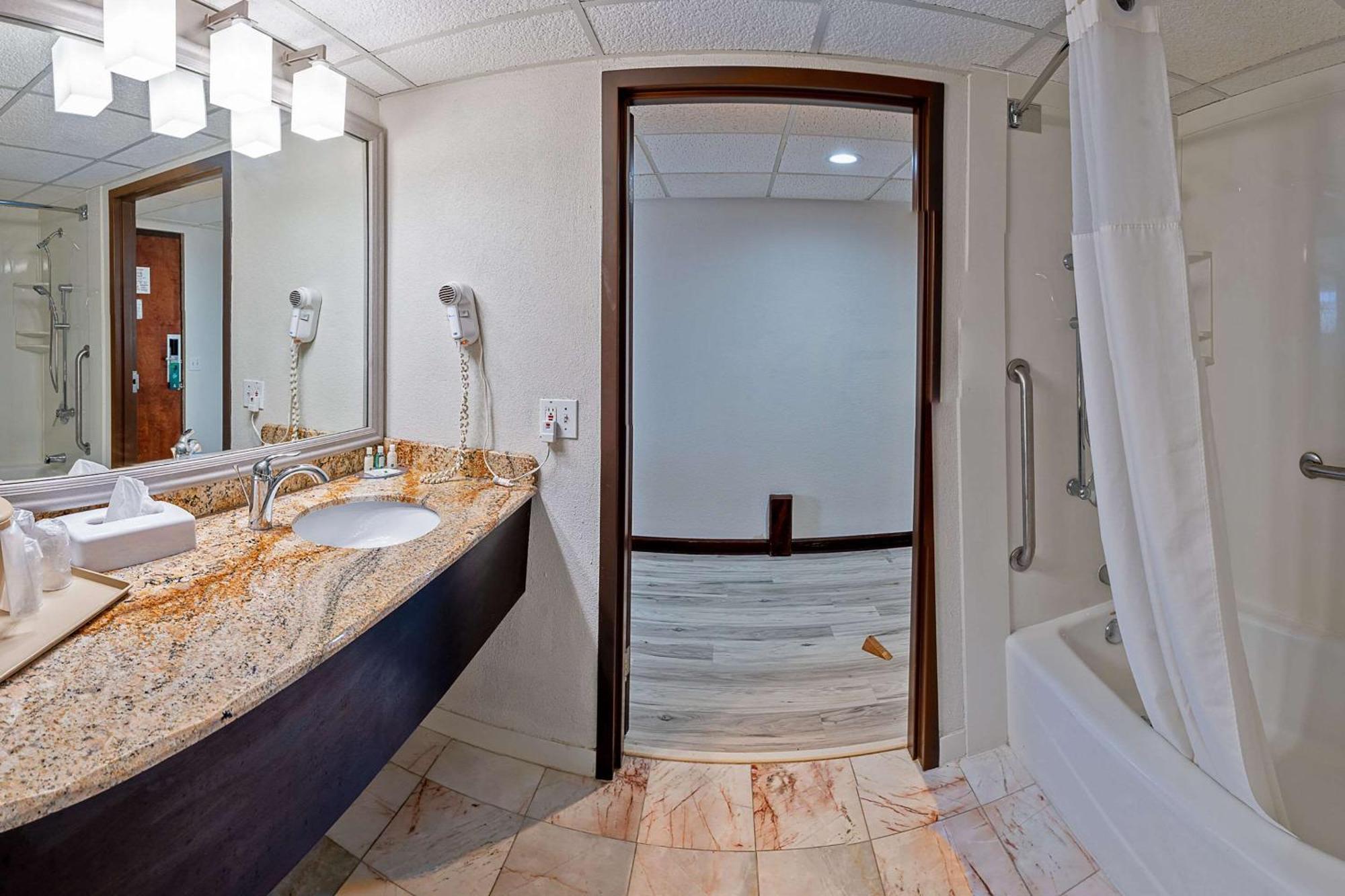 Quality Inn Milan-Sandusky Eksteriør billede